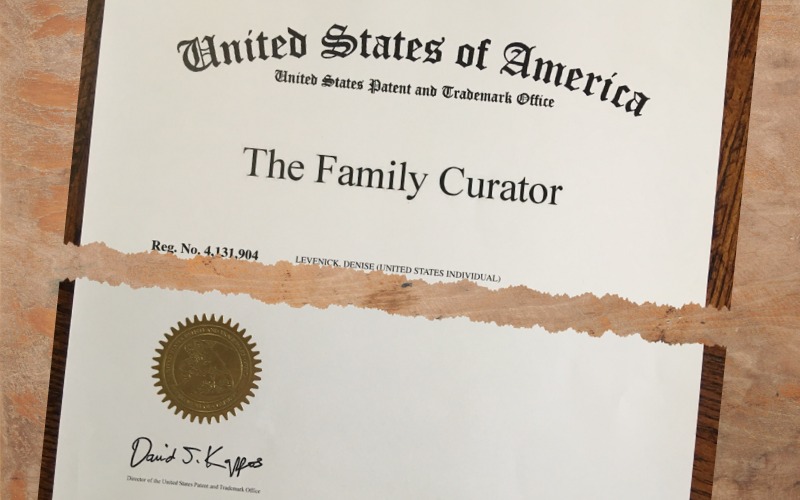 family-curator-trademark