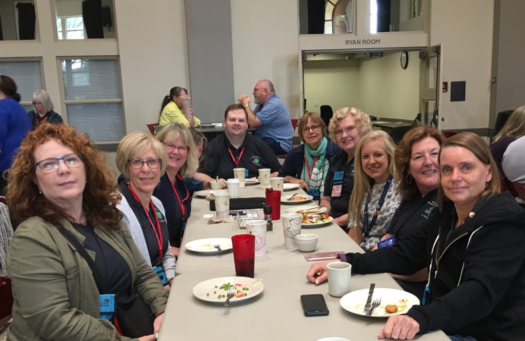 Family archiving students enjoy lunch at La Roche College with archivist Sierra Green